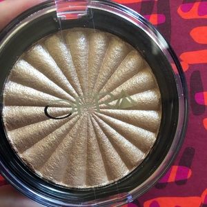 OFRA Highlighter in Rodeo Drive (New)